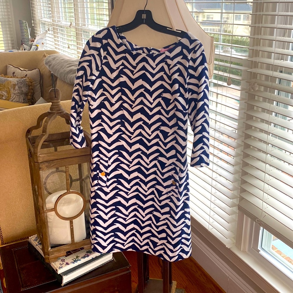 Lilly Pulitzer white and blue dress size M